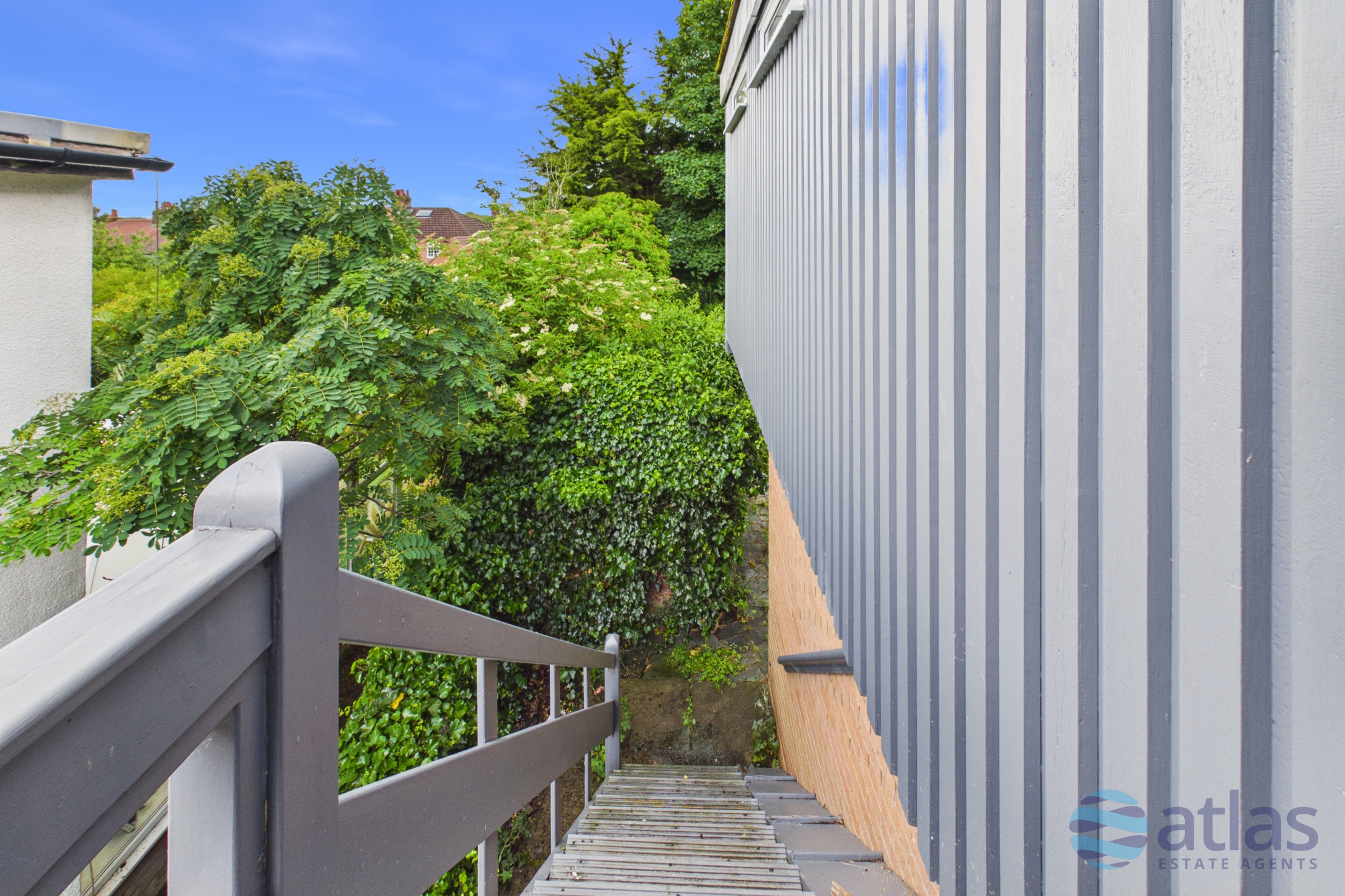 Hollytree Road, (upper Flat), Woolton, L25